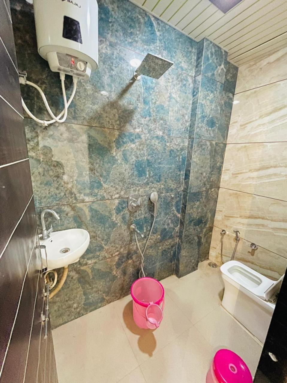 Hotel Shree Shyam Sharnam Godarpura Экстерьер фото
